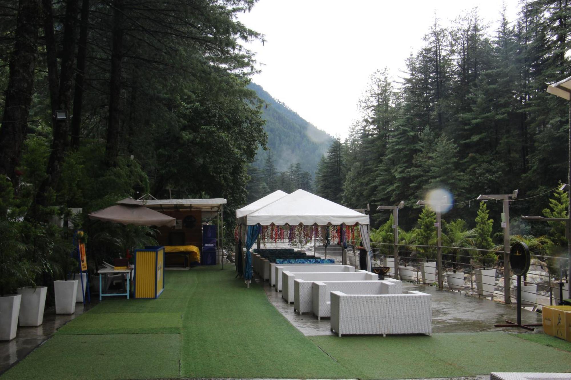 Moksha Riverside Resort Kasol Exterior photo